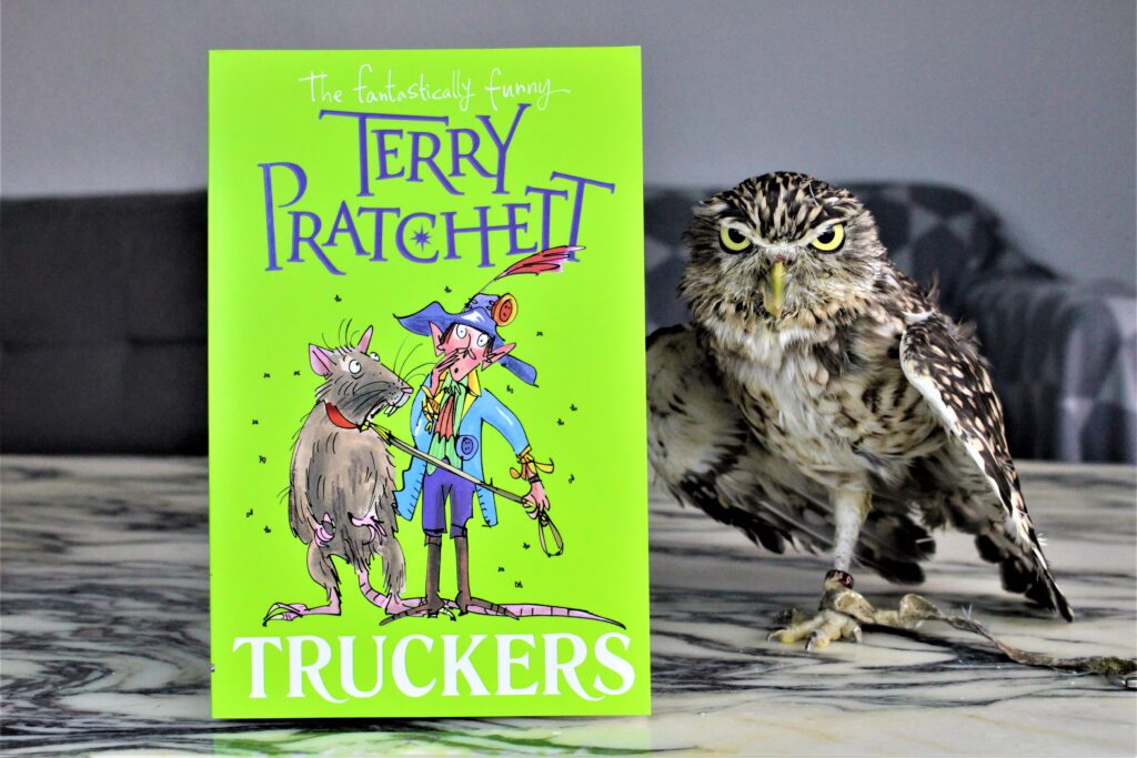 Truckers by Terry Pratchett